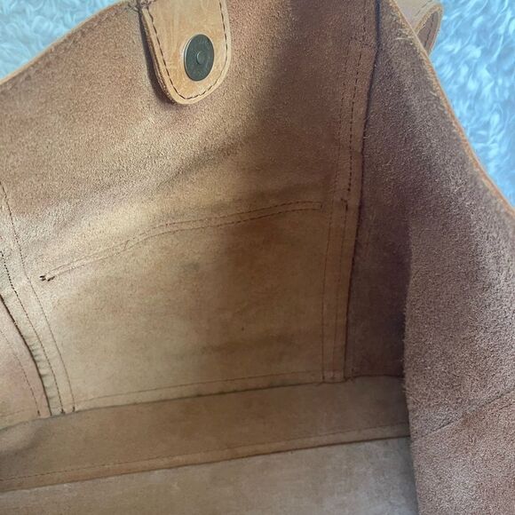 Fashion Able made in Ethiopia Mamuye tote, soft distressed cognac leather. - Picture 9 of 16